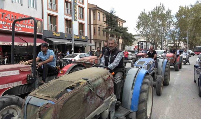 Bu yıl 24'üncüsünü düzenlenen Kültür Sanat ve Armut Festivali'ne çi...