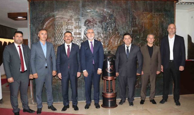 Çalışma ve Sosyal Güvenlik Bakanı Vedat Işıkhan, Zonguldak ziyaretleri çerç...