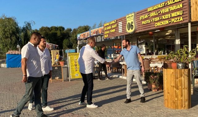 Didim Belediye Başkanı A.Deniz Atabay, Mavişehir Mahallesi'nde vatandaş...