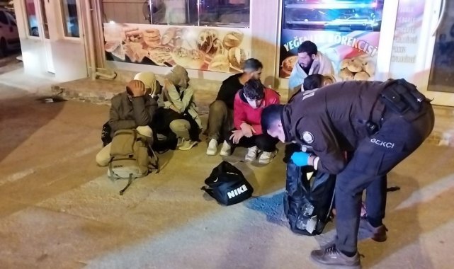 Edirne'de polis ile göçmen kaçakçıları arasında dakikalarca süren koval...