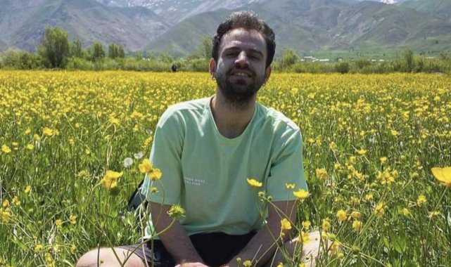 Hakkari'nin Yüksekova ilçesinde öğretmenlik yapan Ahmet Kotan, geçirdiğ...