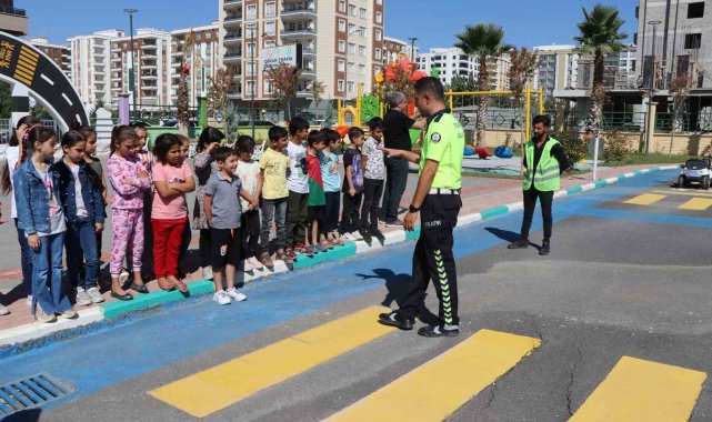 Haliliye Belediyesi Çocuk Trafik Eğitim Parkında eğitim ve öğretim yılının ...
