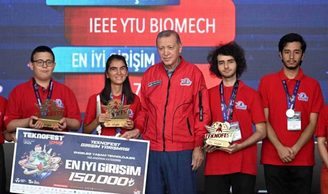 İzmir'de düzenlenen Teknofest Girisim Yarışması Engelsiz Yaşam Teknoloj...