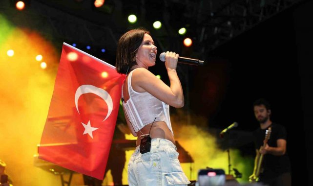 İzmir'in Menemen Belediyesinin 2.'sini düzenlediği Uluslararası Men...