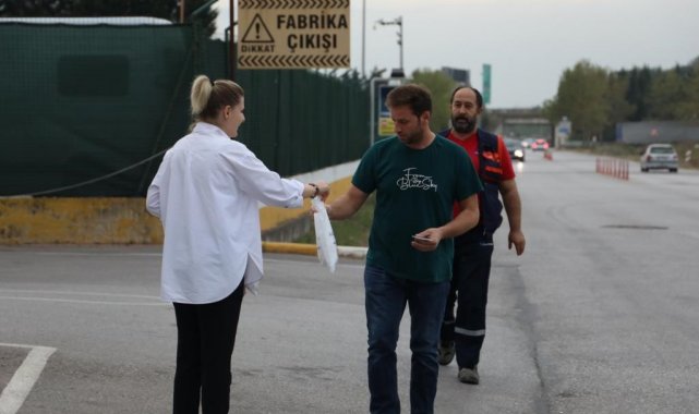 İzmit Belediyesi, Alikahya bölgesinde işlerine gitmek için servis ve otobüs...