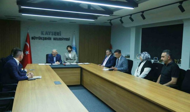 Kayseri Büyükşehir Belediye Başkanı Dr. Memduh Büyükkılıç; büyükşehirin eği...