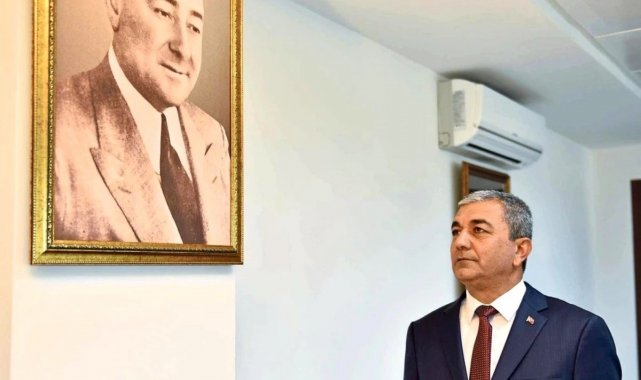 Koçarlı Belediye Başkanı Nedim Kaplan, Koçarlılı Merhum Başbakan Adnan Mend...