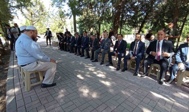 Konya'da 19 Eylül Gaziler Gününde Konya Valisi Vahdettin Özkan ve berab...