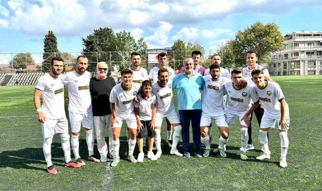 Küçükçekmece Sinop Spor, geçen sene elde ettiği şampiyonluk kupasına, TFF 3...