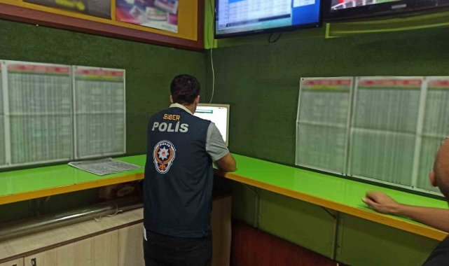 Manisa İl Emniyet Müdürlüğüne bağlı ekipler tarafından il genelinde eş zama...