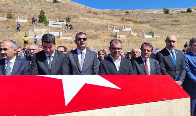 Manisa'da geçirdiği trafik kazasında hayatını kaybeden Hakim İrfan Sara...