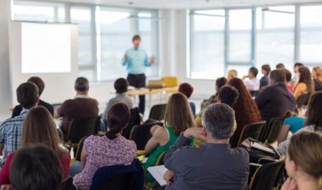 Merkezefendi Belediyesi tarafından lisede eğitim gören öğrenciler ve 18 yaş...