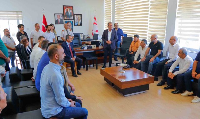 Mersin Büyükşehir Belediye Başkanı Vahap Seçer, Büyükşehir Belediyesi Mecli...