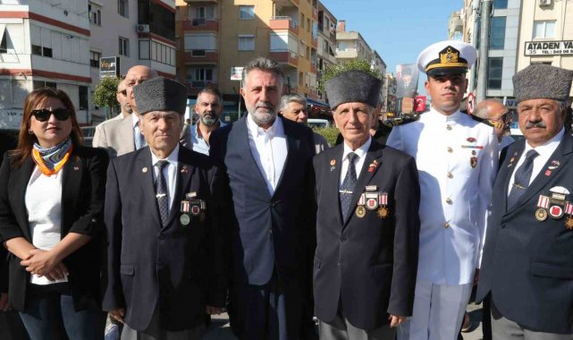 Mustafa Kemal Atatürk'e TBMM tarafından Mareşal rütbesi ile Gazi ünvanı...