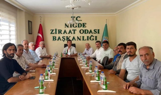 Niğde'de patates hasadının başlamasıyla birlikte, patates işçiliğinde ç...