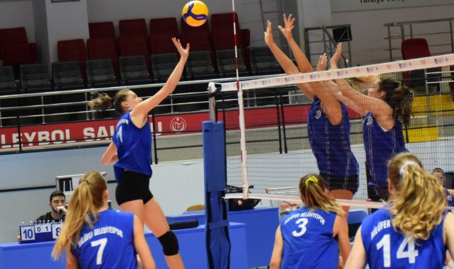 Nilüfer Belediyespor Kadın Voleybol Takımı, ekim ayında başlayacak Vodafone...