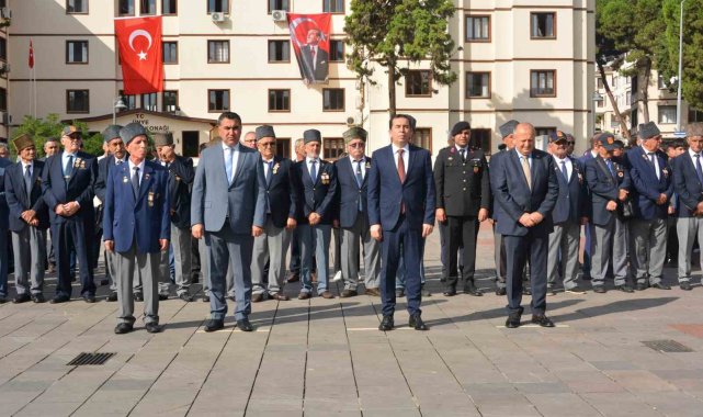 Ordu'nun Ünye ilçesinde, 19 Eylül Gaziler Günü dolayısıyla kutlama etki...