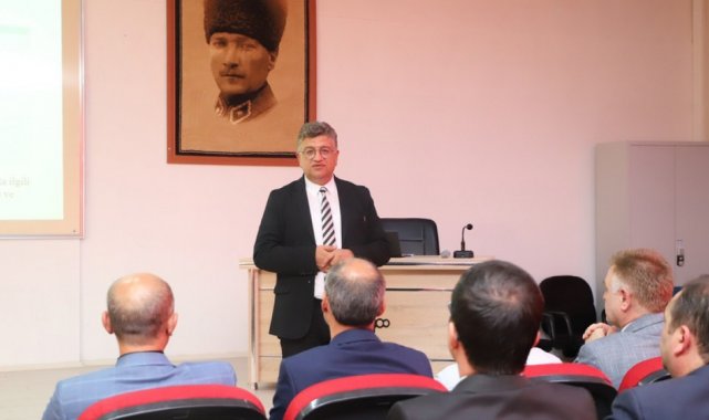 Pazarlar ve Şaphane Meslek Yüksekokullarına ziyaretlerde bulunan Kütahya Du...