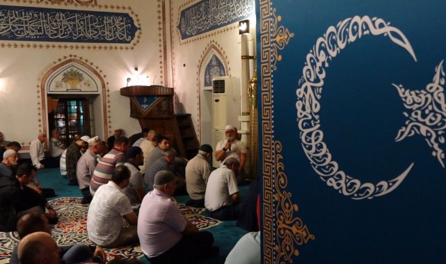 Peygamber Efendimiz Hz. Muhammed aleyhissalatü vesselamın dünyaya teşrifini...