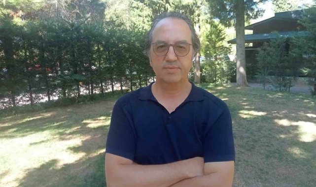 Sağlık Bakanı Fahrettin Koca'nın, Covid-19'un yeni varyantı Eris