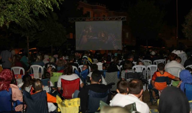 Serdivan Belediyesi, Açık Hava Sinema Günleri ile yaz boyunca farklı bir no...