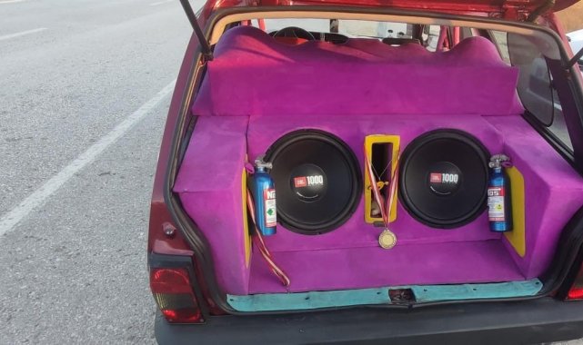 Tekirdağ Kapaklı İlçesi Emniyet Müdürlüğü ekipleri, çevreye rahatsızlık ver...