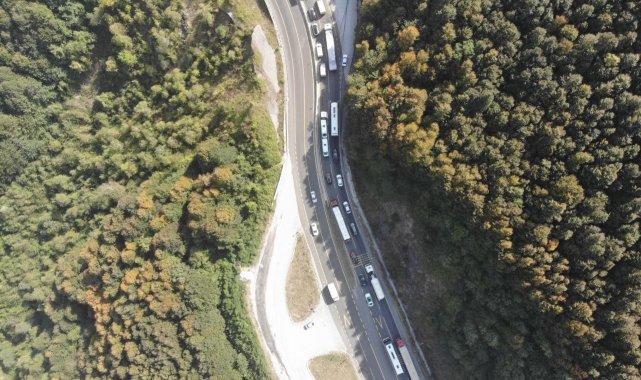 TEM Otoyolu'nun Ankara istikametinde yapılan bakım çalışması sebebiyle