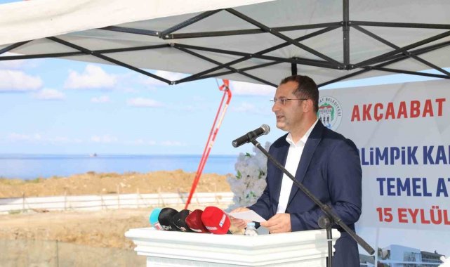 Trabzon'un Akçaabat ilçesinde yarı olimpik yüzme havuzunun temeli atıld...