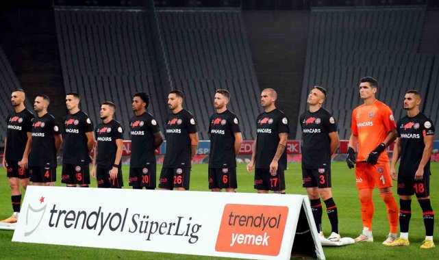 Trendyol Süper Lig'in 5. haftasında Fatih Karagümrük, Atatürk Olimpiyat...