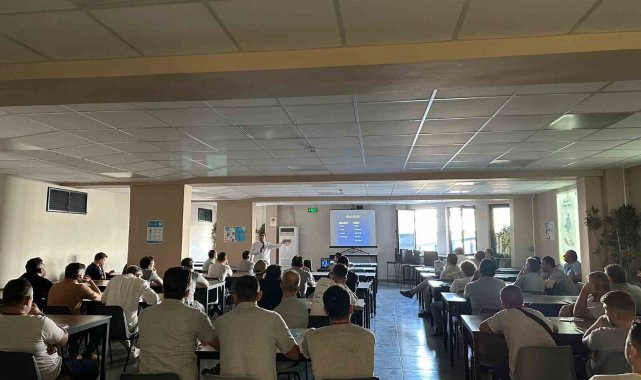 Üroloji Uzmanı Doç. Dr. Necmettin Penbegül, prostat kanseri açısından her 8...