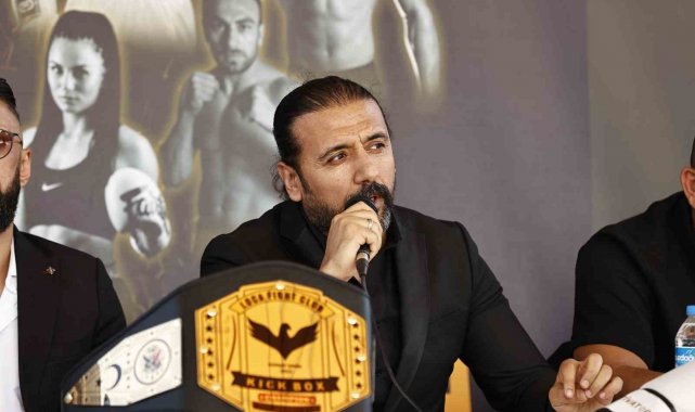 Organizatör Kürşat Şahin tarafından gerçekleştirilen Loca Fight Club gecele...