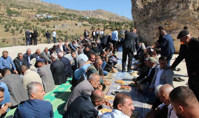 Şırnak merkeze bağlı Balveren beldesinde 300 yılı aşkın süredir her yıl eki...