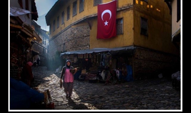 Yıldırım Belediyesi'nin Cumhuriyetin 100. yılı kutlama etkinlikleri çer...