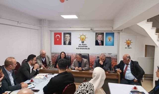 AK Parti Bilecik İl Başkanı Serkan Yıldırım, Pazaryeri teşkilatı üyeleri il...