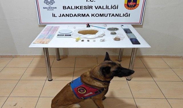 Balıkesir'in Gönen ilçesinde uyuşturucu madde imal ve ticareti suçundan...