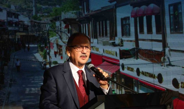 Çevre, Şehircilik ve İklim Değişikliği Bakanı Mehmet Özhaseki, Türkiye'...