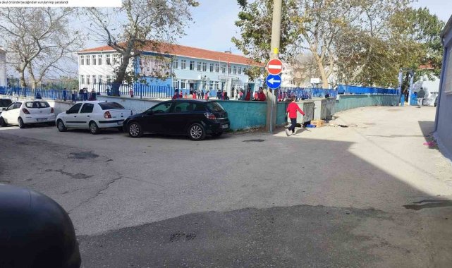 Edirne'nin Keşan ilçesinde okul önünde silah ile bacağından vurulan bir...