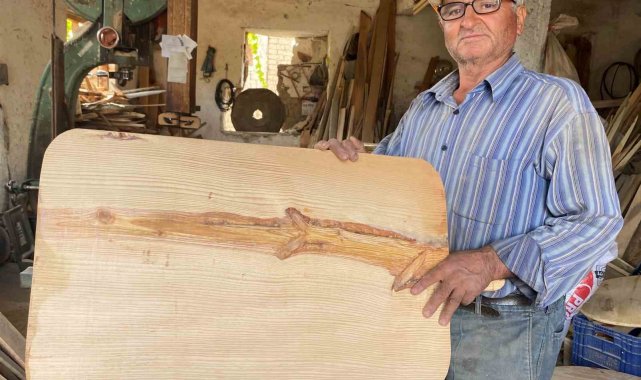 Ev kadınlarının özellikle yufka ve hamur açmak için kullandıkları kızıl çam...