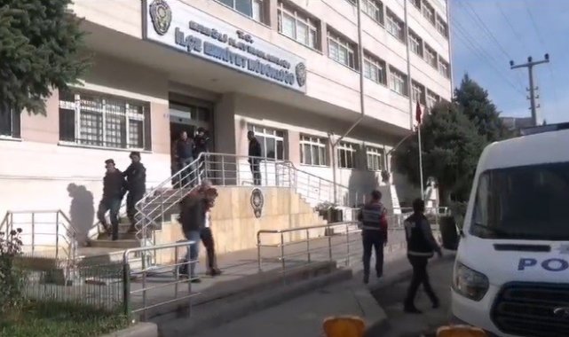 Konya'nın Ereğli ilçesinde polis ekipleri, yağma, kasten yaralama gibi ...