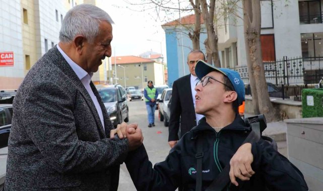 Afyonkarahisar Belediyesi tarafından kentte 13 engelli bireye ücretsiz teke...