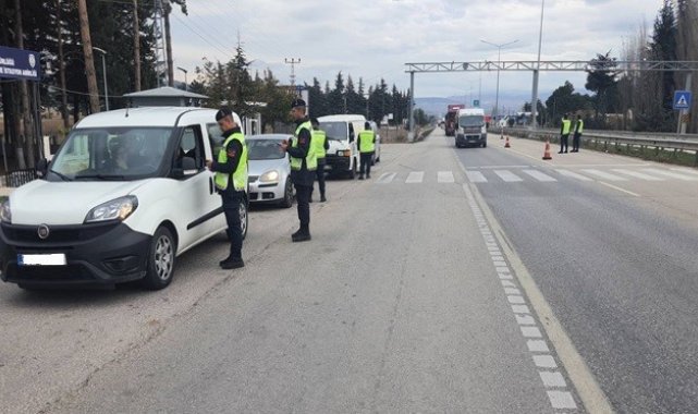 Amasya'da jandarma ekiplerinin Kasım ayında gerçekleştirdiği trafik den...