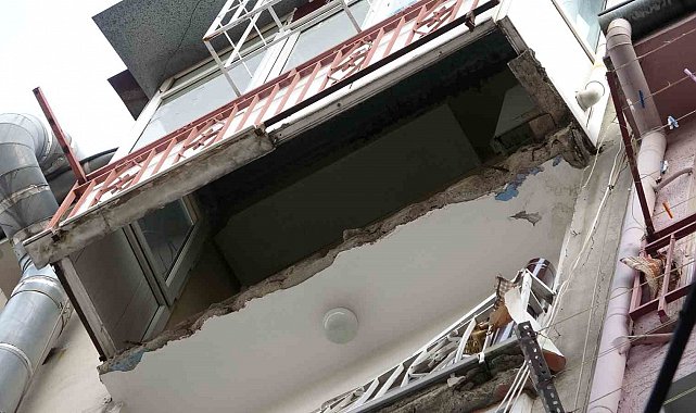 Bursa'daki balkon faciası kamerada