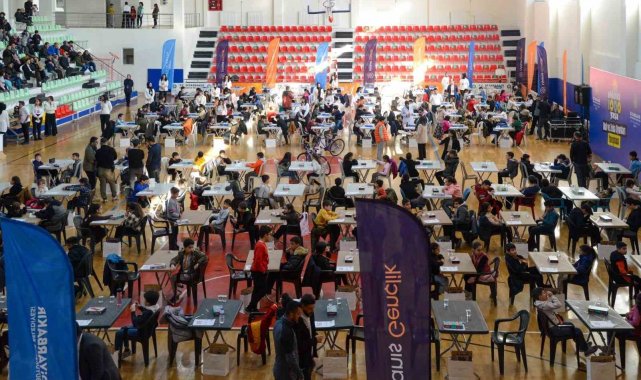 Diyarbakır Büyükşehir Belediyesi, "Aklınla 1000 Yaşa" akıl ve zek...