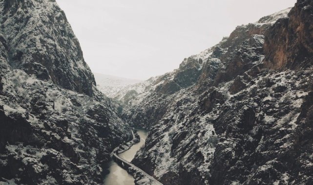 Erzincan'ın İliç, Kemah ve Kemaliye ilçelerinde yer alan ve Doğu Ekspre...