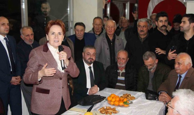İYİ Parti Genel Başkanı Meral Akşener, 6'lı masanın detaylarını Trabzon...