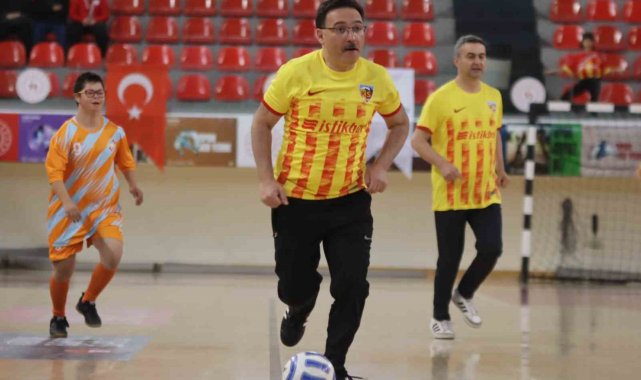 Kayseri protokolü, 3 Aralık Dünya Engelliler Günü dolayısıyla down sendroml...