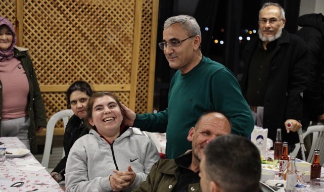 Kütahya Belediye Başkanı Prof. Dr. Alim Işık, Dünya Engelliler Günü sebebiy...