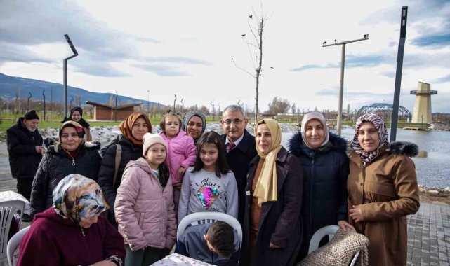 Kütahya Belediye Başkanı Prof. Dr. Alim Işık ve eşi Fatma Işık, "Benim...