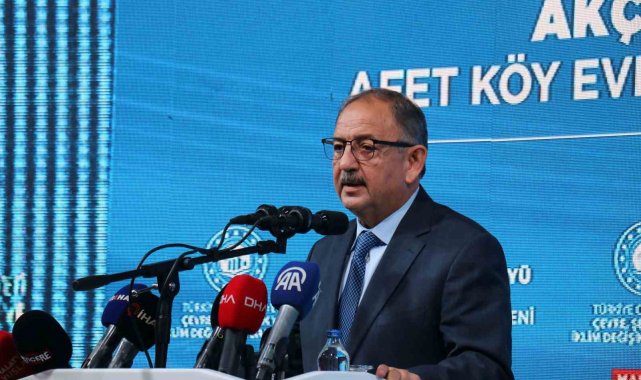 Malatya'da gerçekleştirilen Akçadağ Eğin Köyü Afet Köy Evleri Anahtar T...