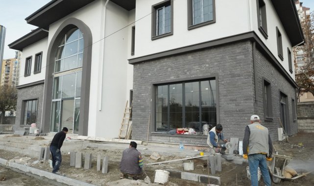 Melikgazi Belediyesi, Mimsin Şirintepe Mahallesi'nde gençlerin ders çal...